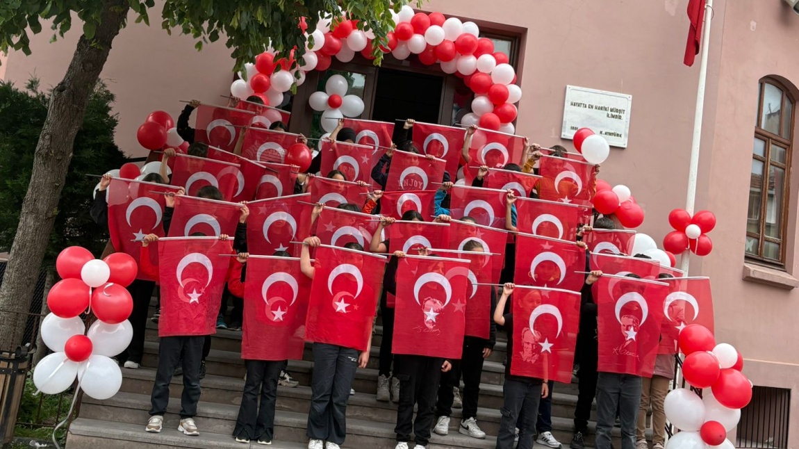 19 Mayıs Atatürk’ü Anma Gençlik ve Spor Bayramı